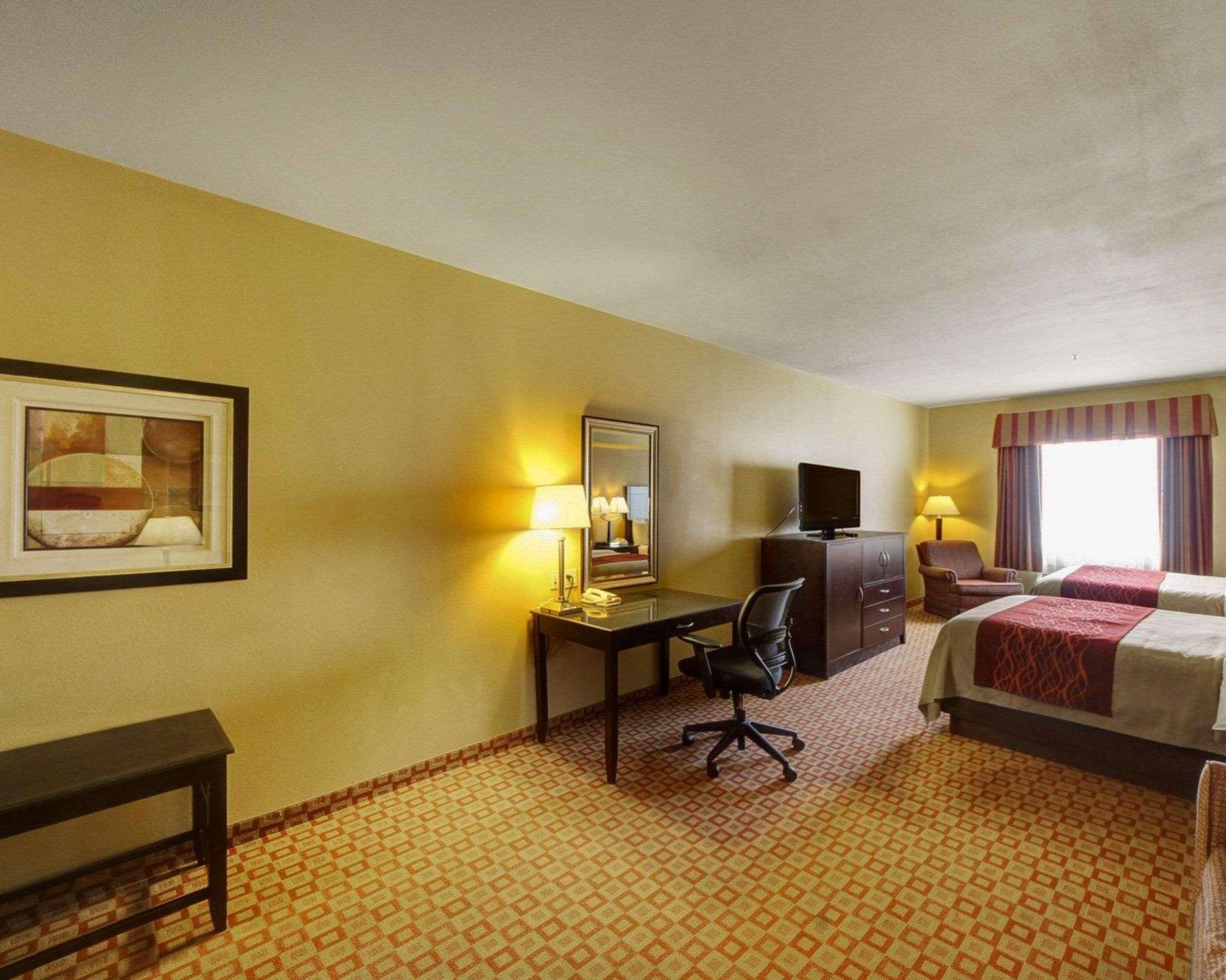 Comfort Inn & Suites Donna near I-2 Eksteriør bilde